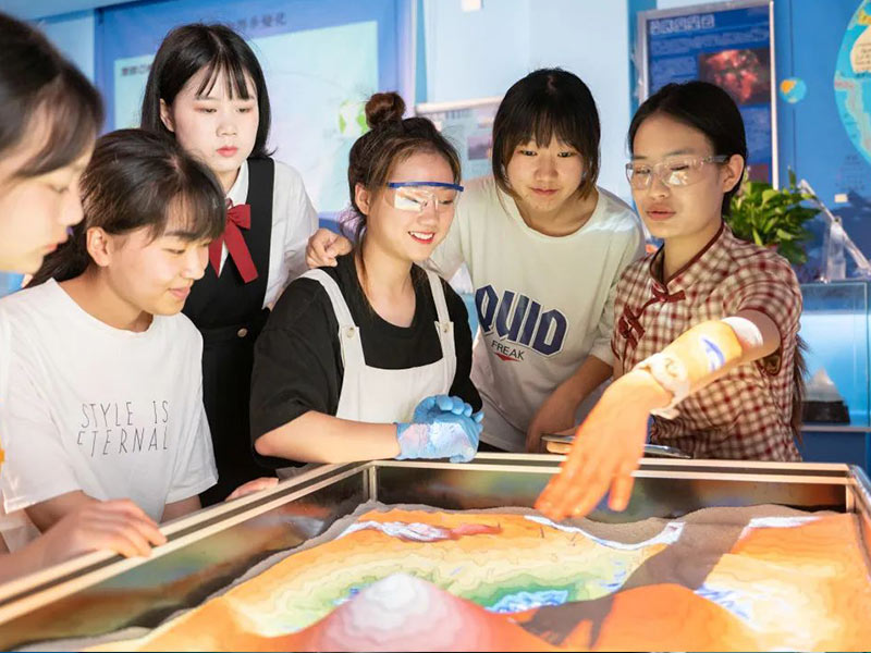 岚皋数字化地理实验室
