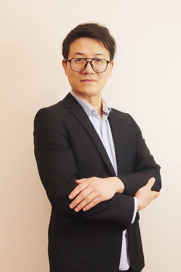 岚皋李林科 本科学历,毕业于西安石油大学