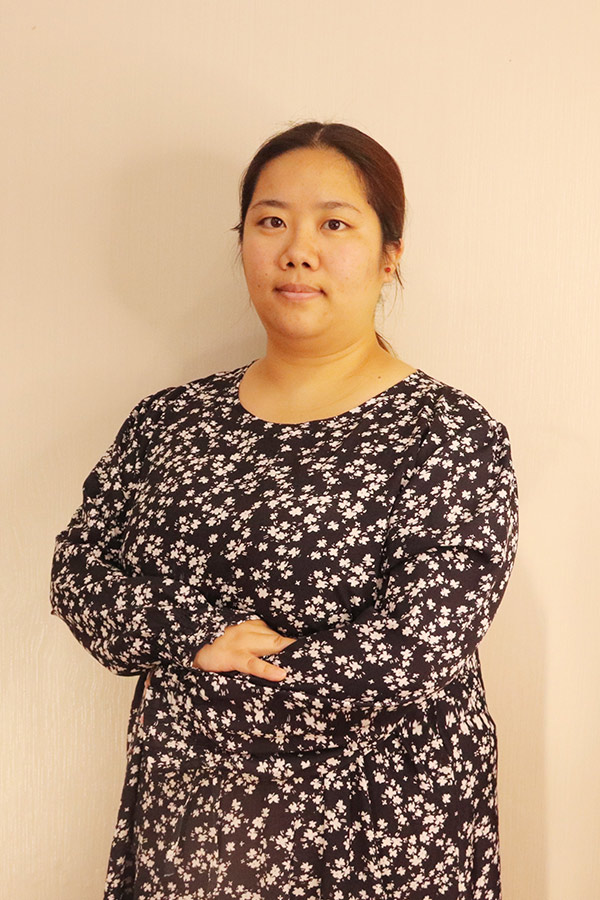 岚皋候洋  本科学历，优秀班主任