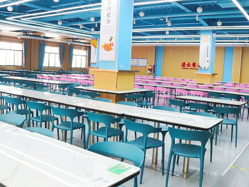 岚皋学生餐厅